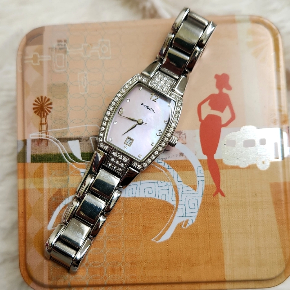 Fossil Watch with Pink Mother of Pearl Face